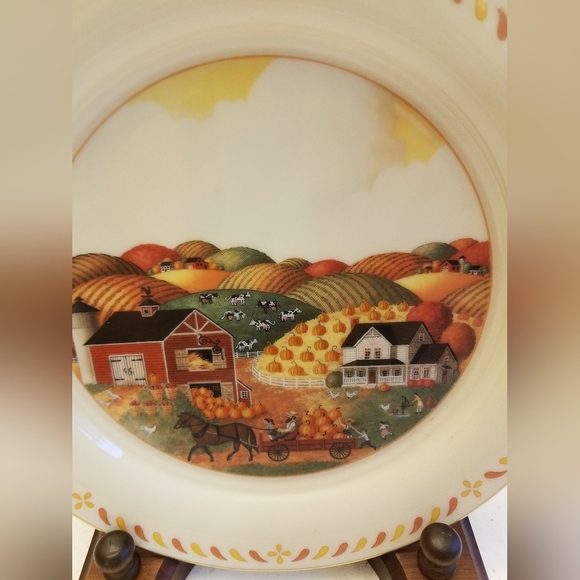 Lenox China Collectible Plate Gold Rim Scenes of America With Stand and Box - Picture 2 of 12